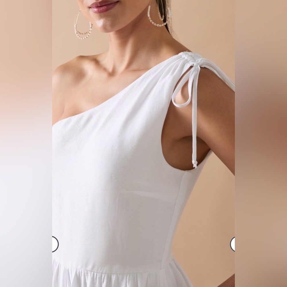 NWT Mi Ami for Francesca’s - Emilia One Tie Shoulder Strap Romper - Picture 3 of 5